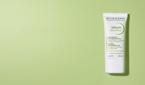 your-skin_sebium-sensitive_daily-moisturiser-that-complements